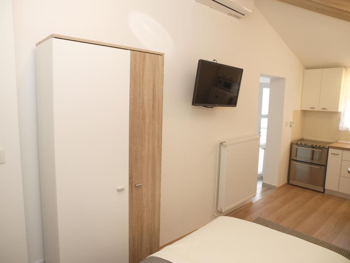Cozy Studio Apartment Tian In ซาเกร็บ ภายนอก รูปภาพ