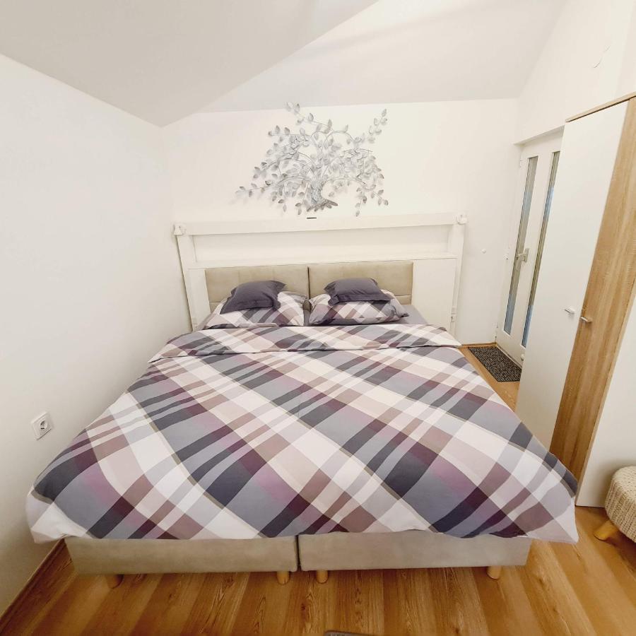 Cozy Studio Apartment Tian In ซาเกร็บ ภายนอก รูปภาพ