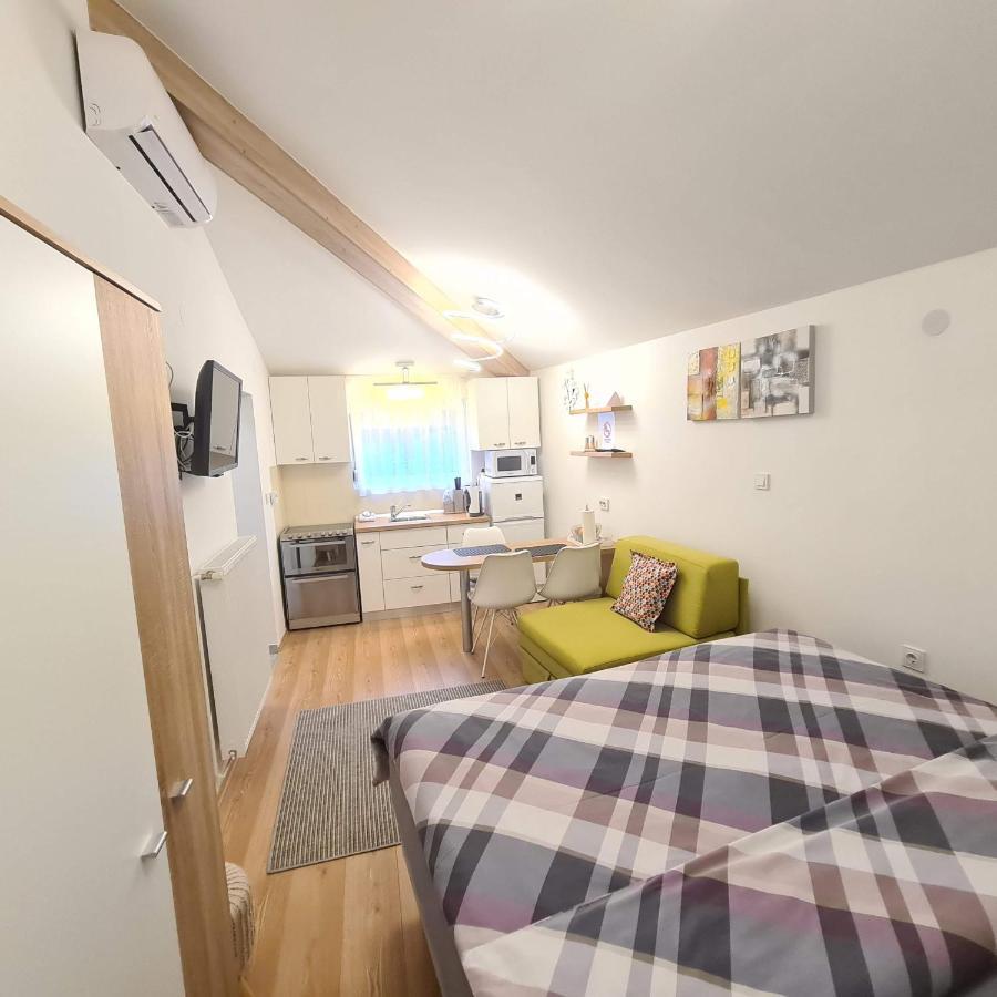 Cozy Studio Apartment Tian In ซาเกร็บ ภายนอก รูปภาพ