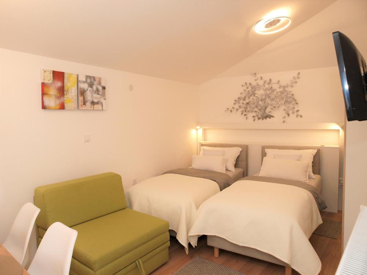 Cozy Studio Apartment Tian In ซาเกร็บ ภายนอก รูปภาพ